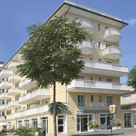 Residence T2 Rimini Eksteriør bilde