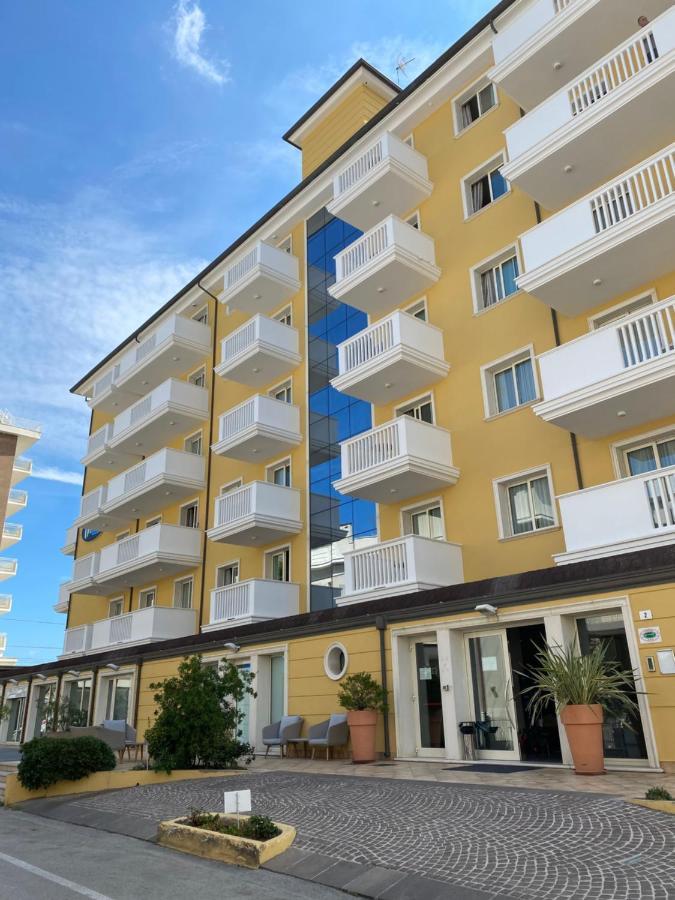 Residence T2 Rimini Eksteriør bilde